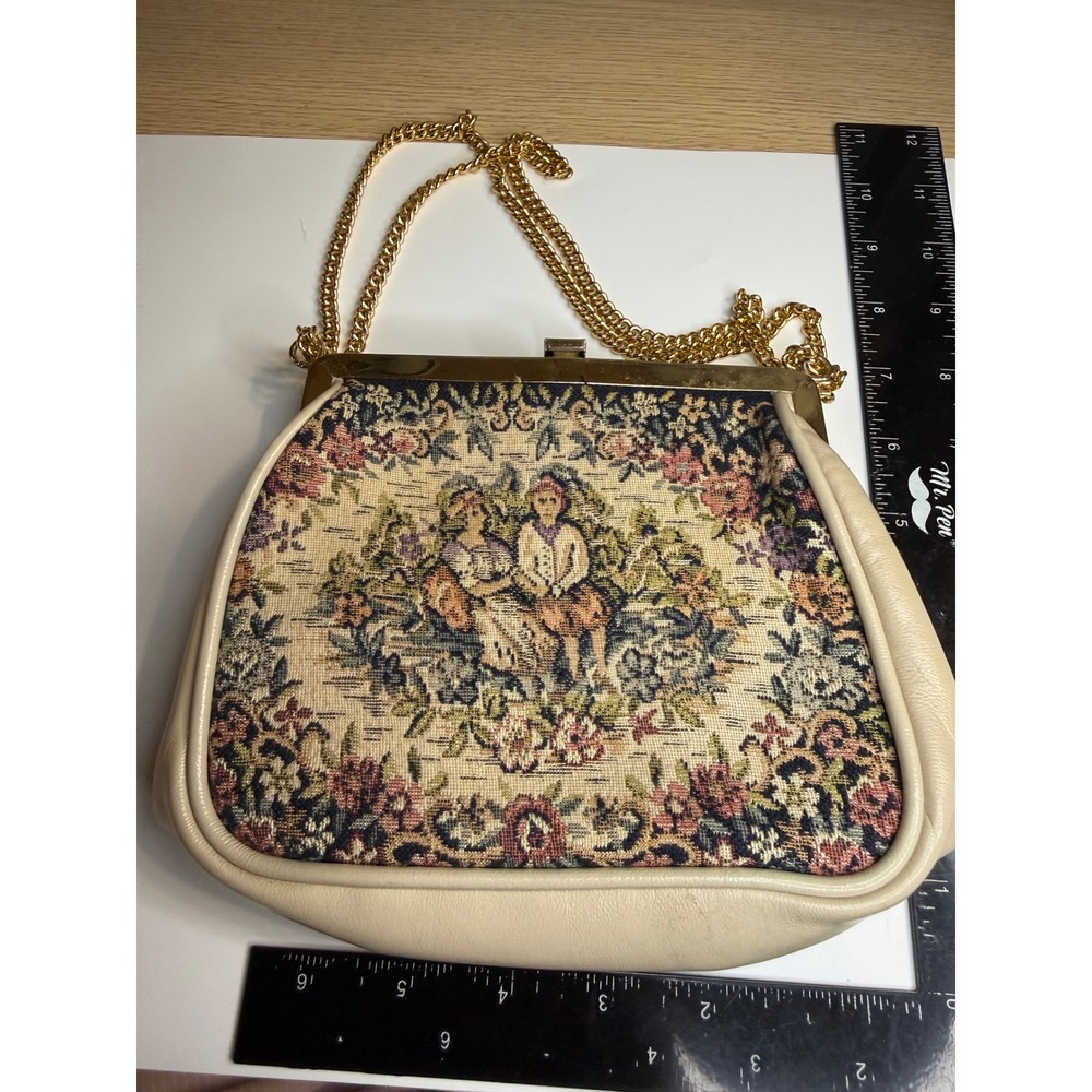 Vintage Needlepoint Tapestry Evening Clutch Bag Cream Gold Chain Romantic Scene